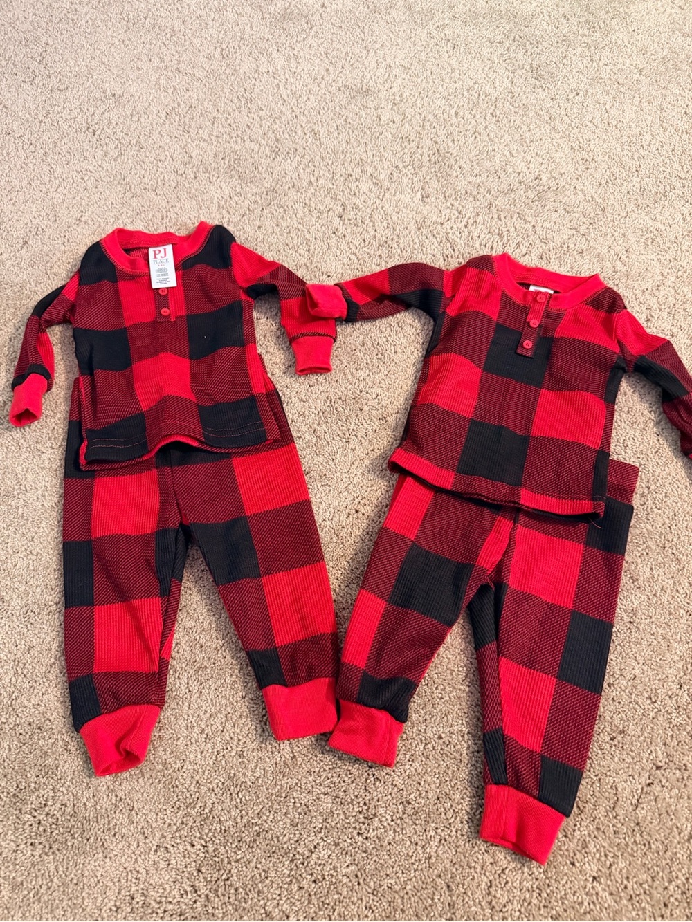 Twins 3-6 months Christmas Buffalo Plaid Kids Thermal Pajama Set